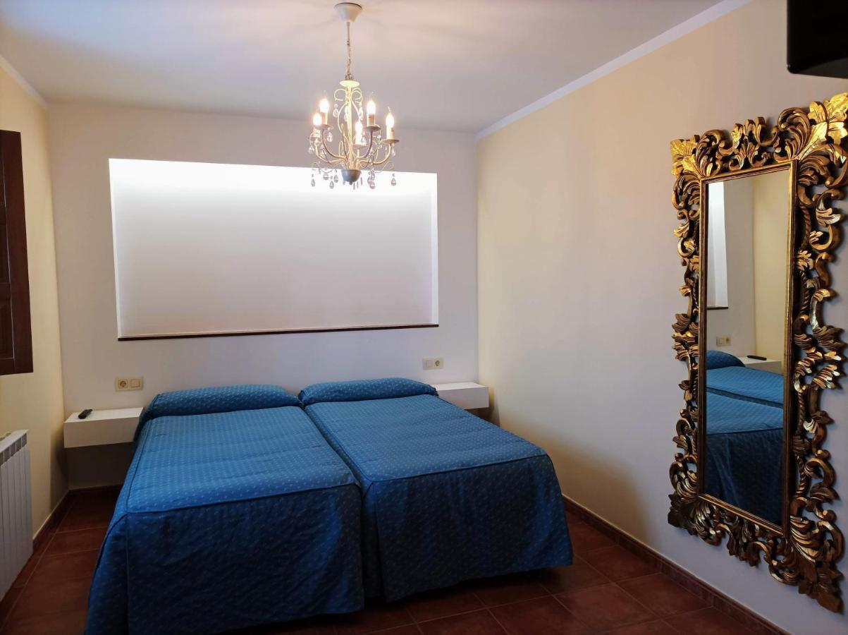 Hostal Casa Pelayin Cue Exterior foto