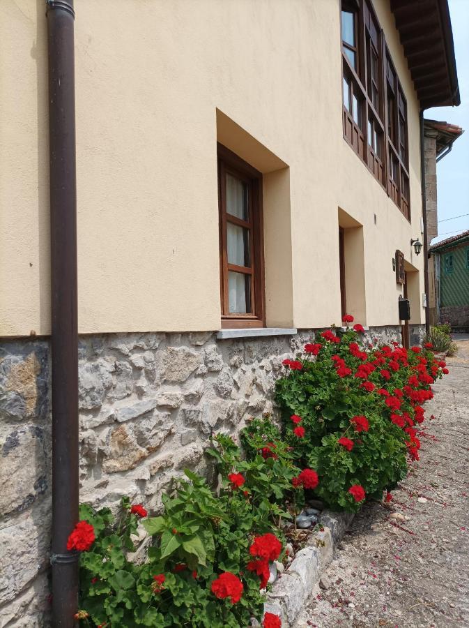 Hostal Casa Pelayin Cue Exterior foto